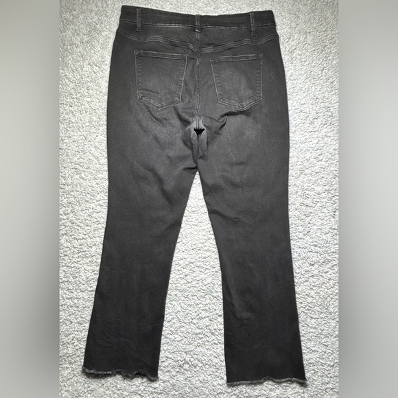 Vervet Jeans Womens 32 Kick Flare Raw Hem Frayed Edge Denim Stretch Style V2520 - Picture 4 of 4